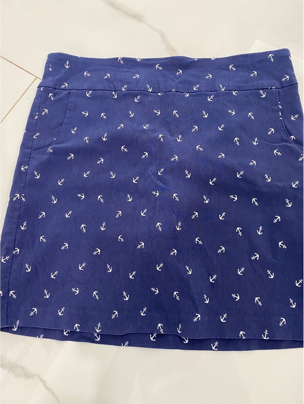 zac and rachel mini scort/ skirt navy blue with anchors excellent condition 14